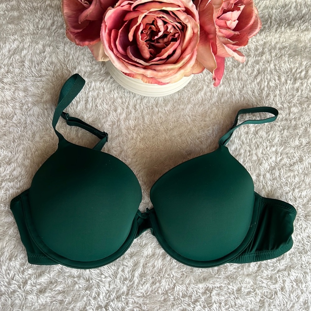 T-Shirt Bra 🍀
